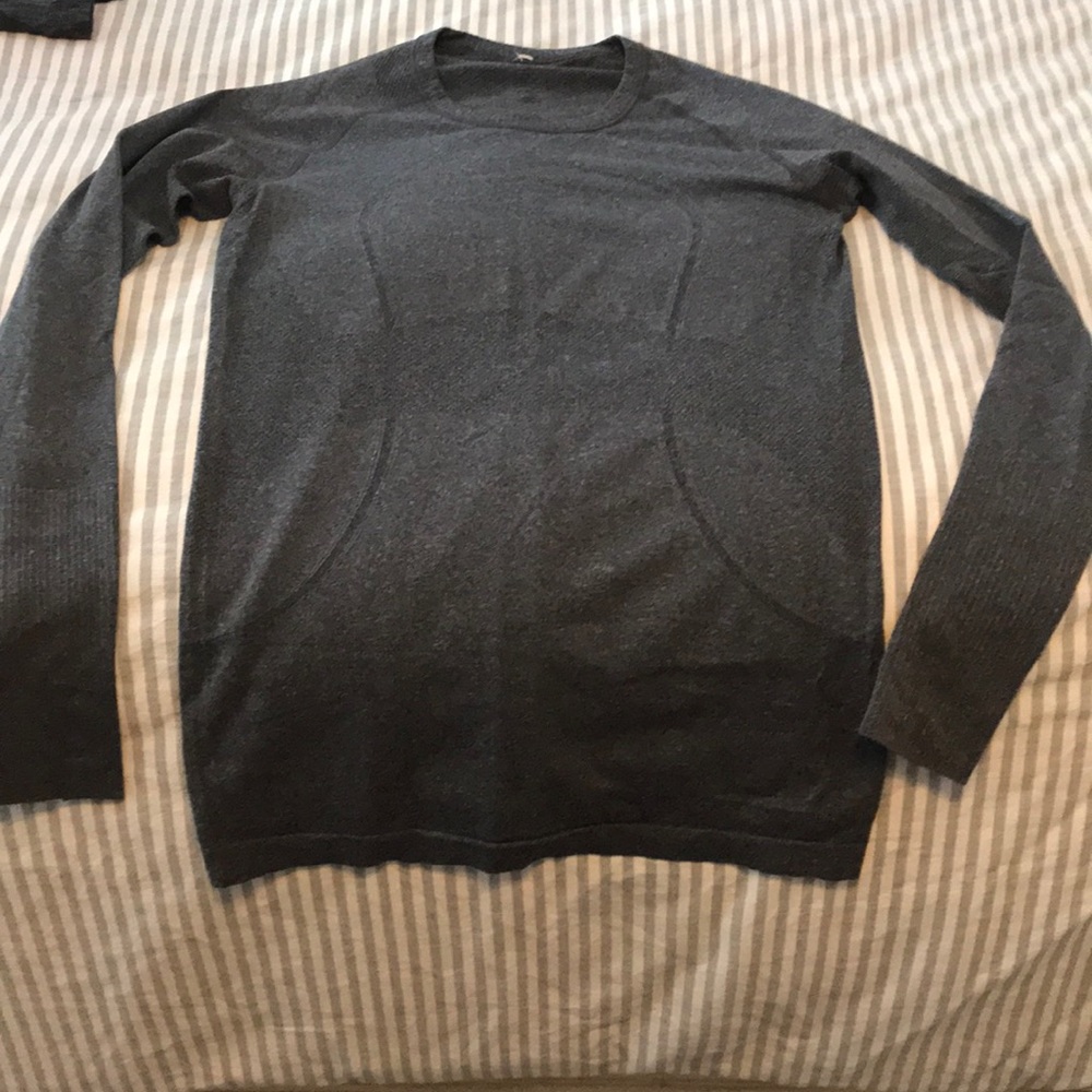 Lululemon grey LS top
